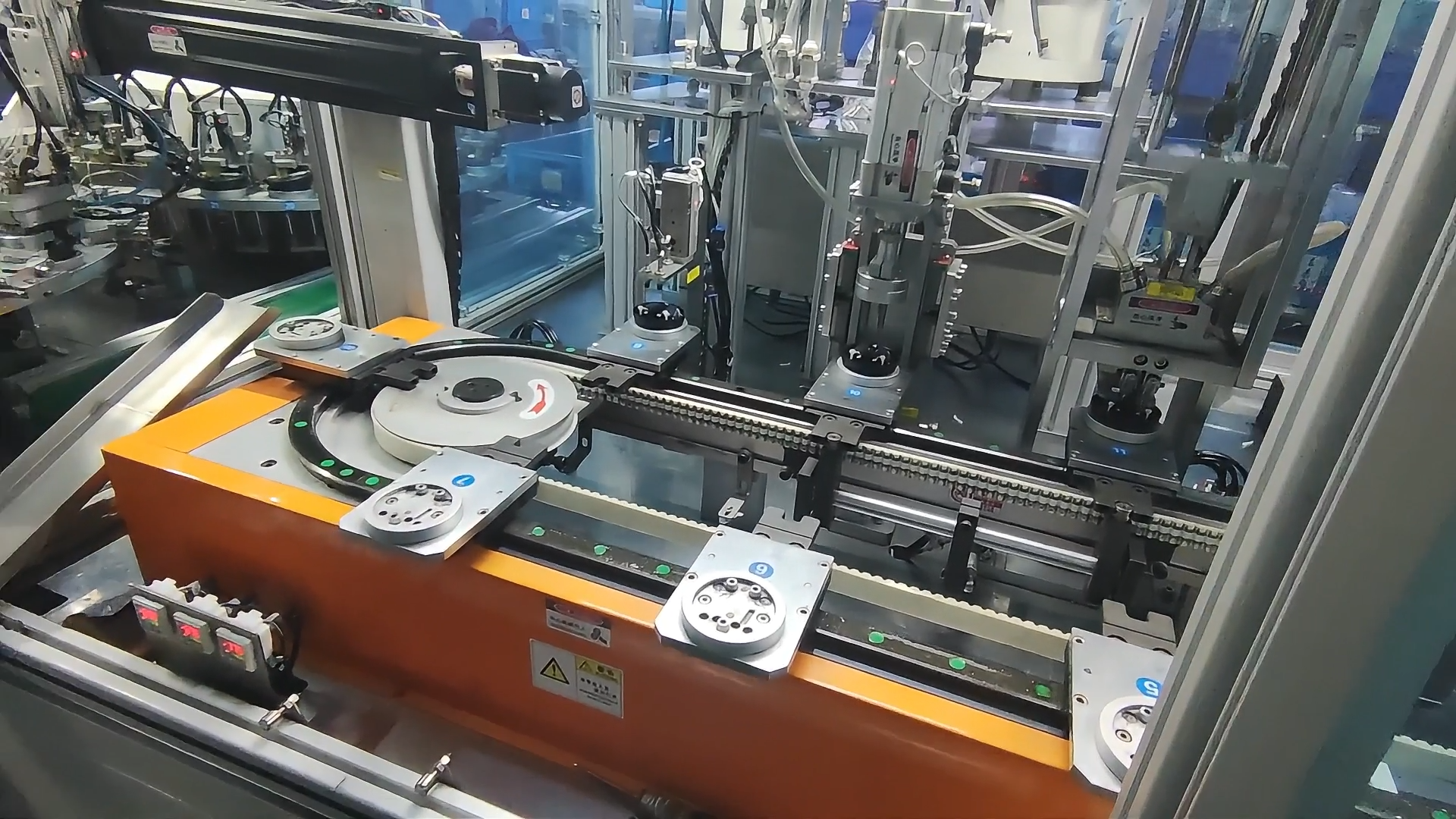 环形导轨输送线应用汽车后视镜生产线 环形导轨输送线应用汽车后视镜生产线