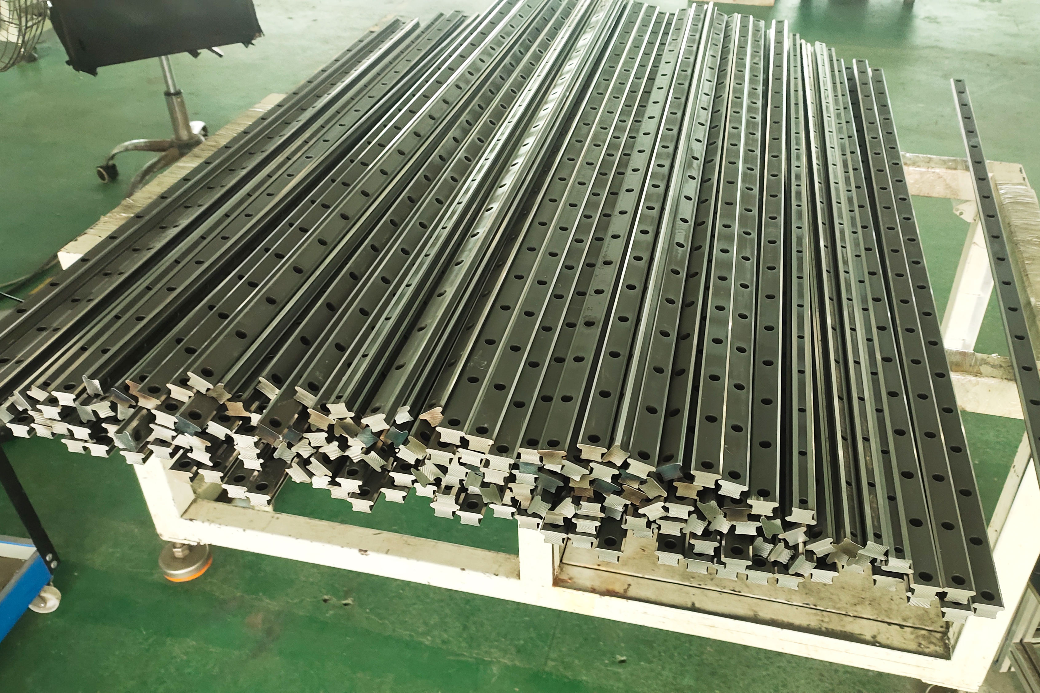 环形导轨输送线用汇思德V型滚轮导轨 环形导轨输送线用汇思德V型滚轮导轨