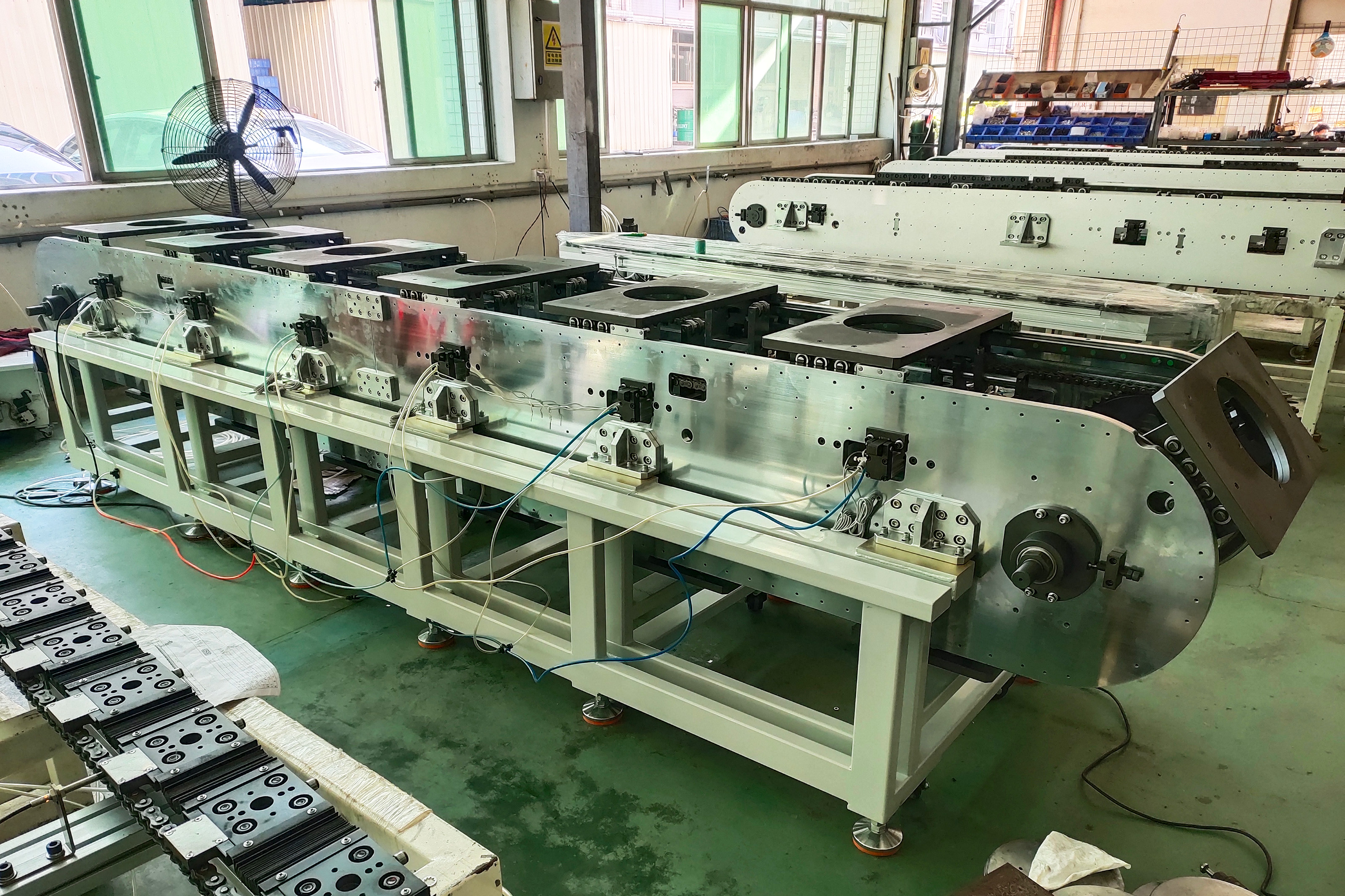 汇思德自动化立式双底板双轨环形导轨输送线系统 汇思德自动化立式双底板双轨环形导轨输送线系统